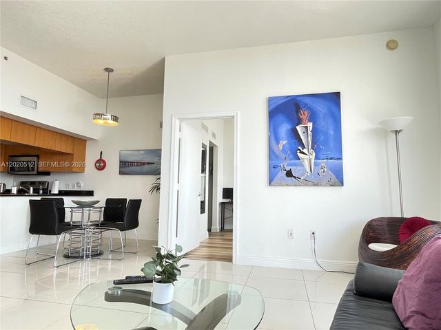 1750 N Bayshore Dr 5614, Miami, FL 33132