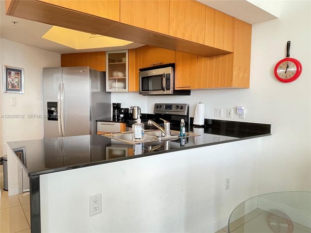 1750 N Bayshore Dr 5614, Miami, FL 33132