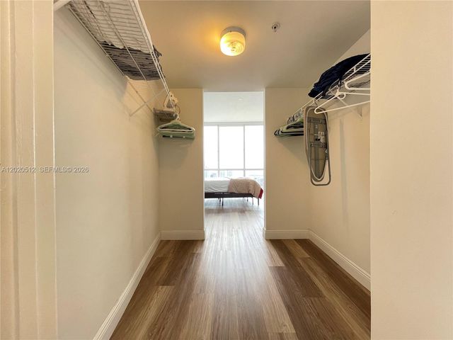 1750 N Bayshore Dr 5614, Miami, FL 33132