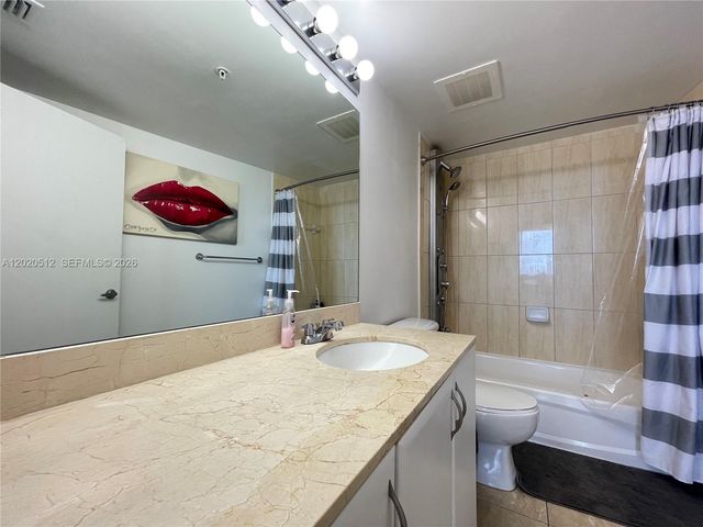 1750 N Bayshore Dr 5614, Miami, FL 33132