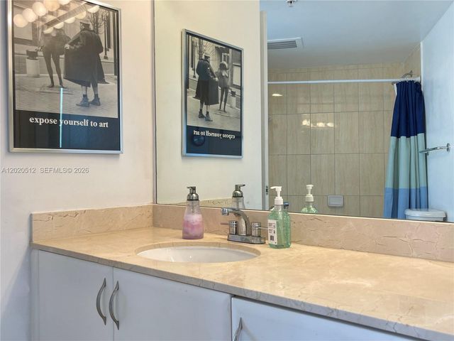 1750 N Bayshore Dr 5614, Miami, FL 33132