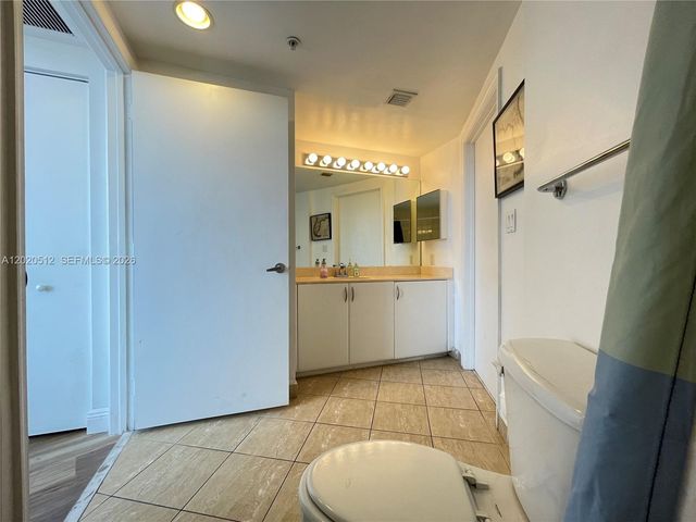 1750 N Bayshore Dr 5614, Miami, FL 33132