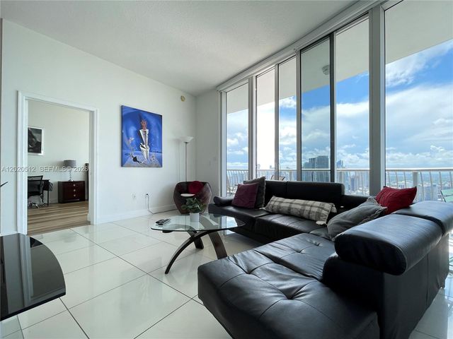 1750 N Bayshore Dr 5614, Miami, FL 33132