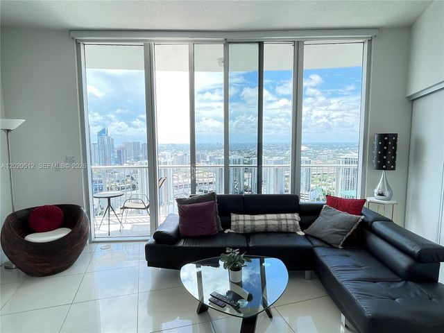 1750 N Bayshore Dr 5614, Miami, FL 33132
