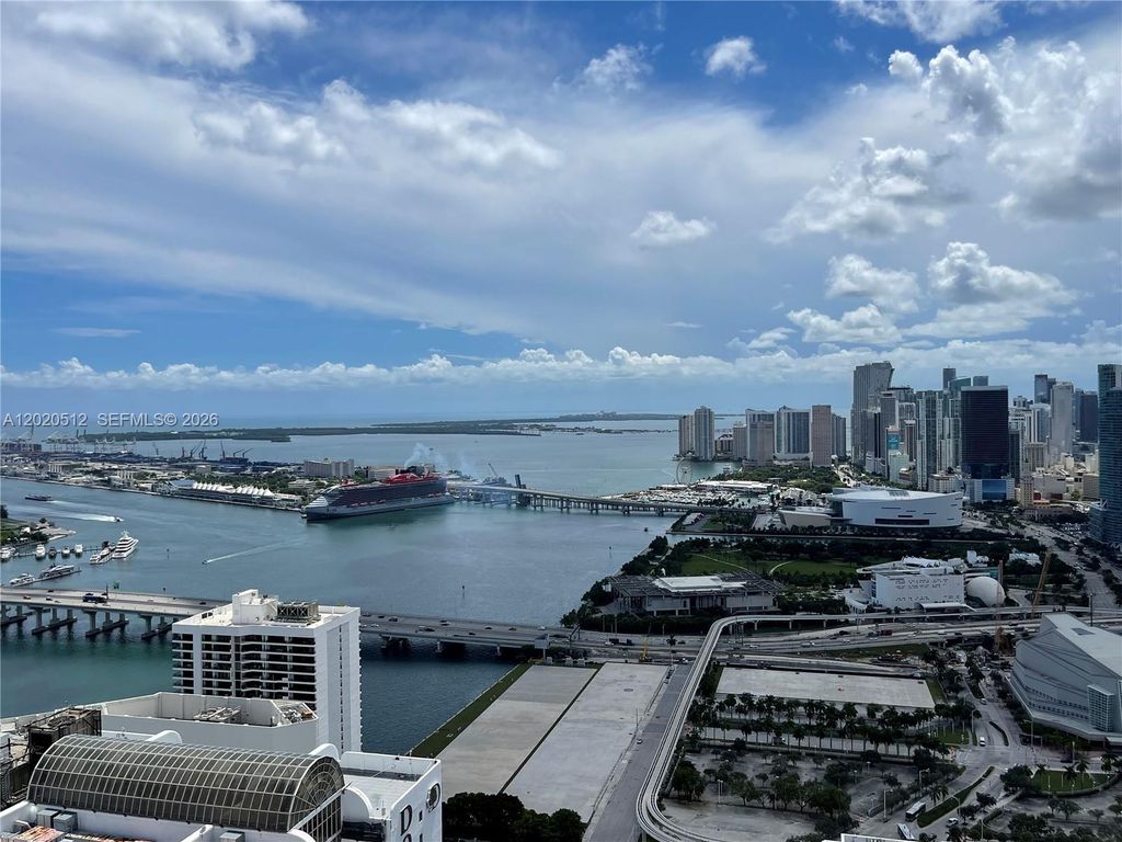 1750 N Bayshore Dr 5614, Miami, FL 33132