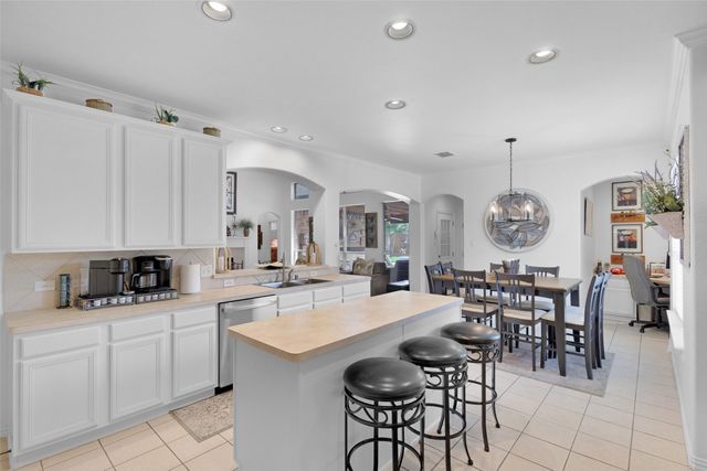 8972 Kennsington Street, Frisco, TX 75036