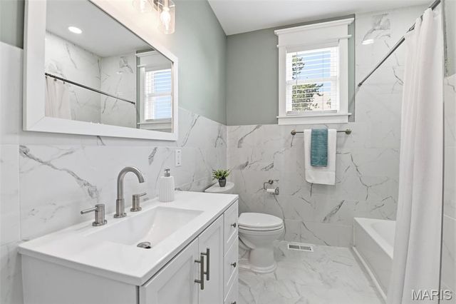 5816 Reber Place, St Louis, MO 63139