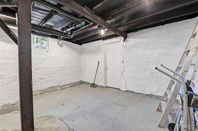 5816 Reber Place, St Louis, MO 63139