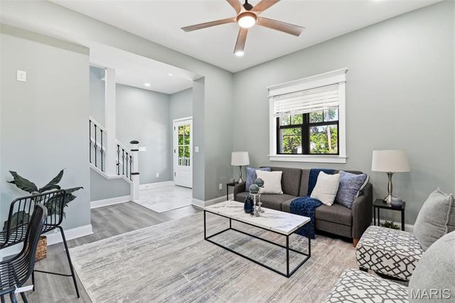 5816 Reber Place, St Louis, MO 63139