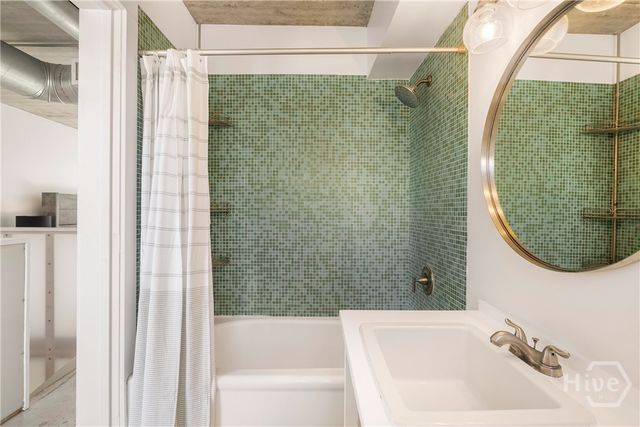 2406 De Soto Avenue B, Savannah, GA 31401