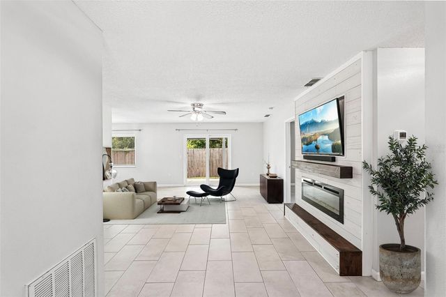 8710 FILSON PLACE, Sarasota, FL 34231