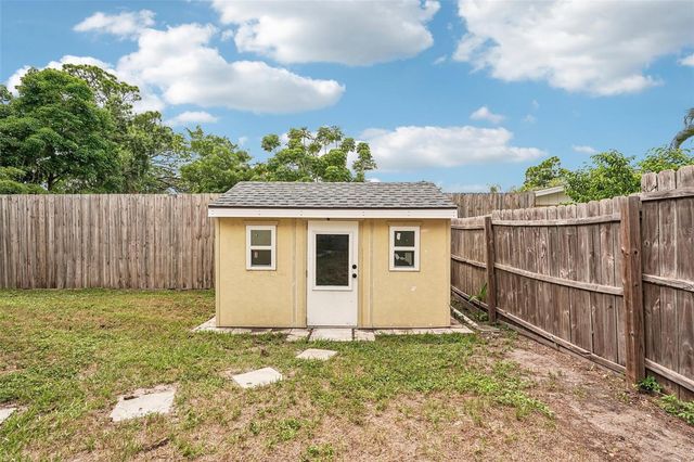 8710 FILSON PLACE, Sarasota, FL 34231