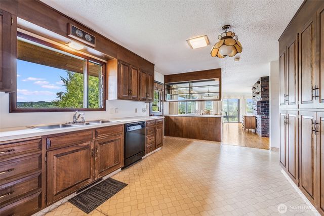 928 Shamrock Drive, Aberdeen, WA 98520