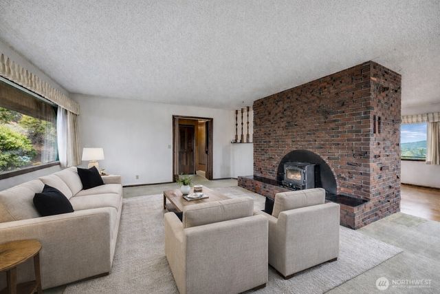 928 Shamrock Drive, Aberdeen, WA 98520