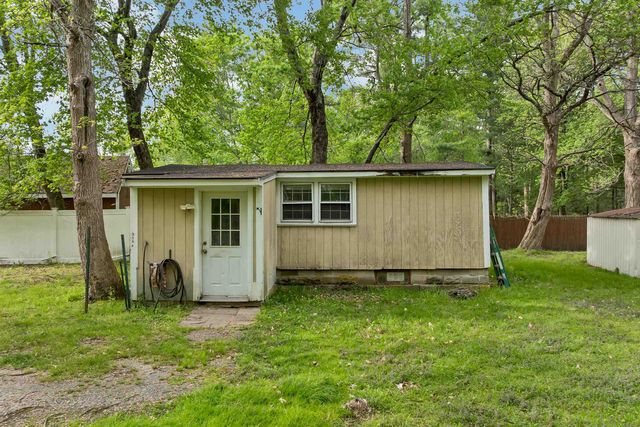14 Belmont Street, Salem, NH 03079