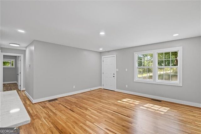 2889 Macon Drive SW, Atlanta, GA 30354