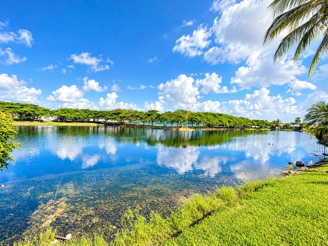 492 NW 162nd Avenue NW, Pembroke Pines, FL 33028