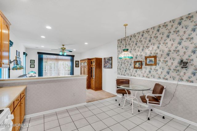 29 Greenways Lane, Lakewood, NJ 08701
