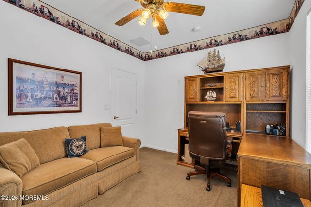 29 Greenways Lane, Lakewood, NJ 08701