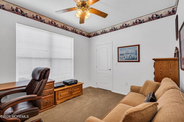 29 Greenways Lane, Lakewood, NJ 08701