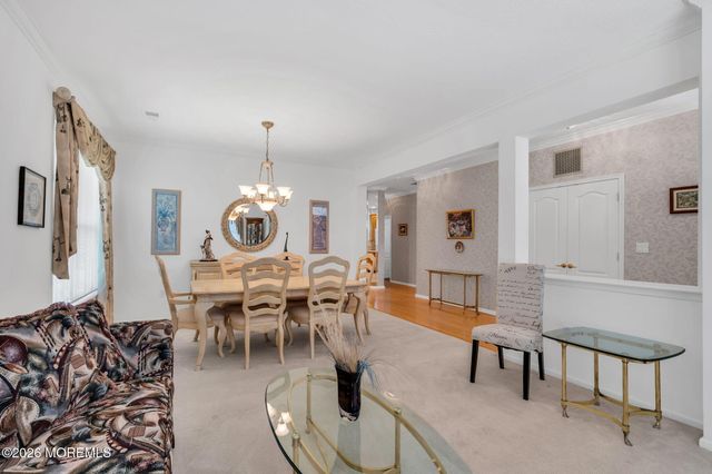 29 Greenways Lane, Lakewood, NJ 08701