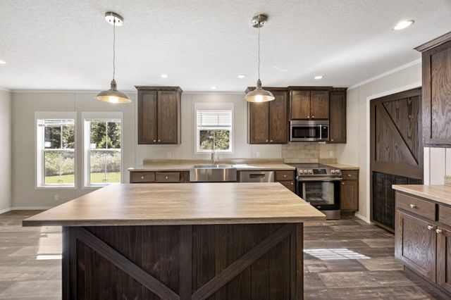 275 Allie Boynton Dr, Manchester, TN 37355