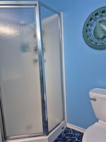 953 Sea Breeze, Crystal Beach, TX 77650