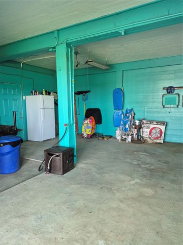 953 Sea Breeze, Crystal Beach, TX 77650