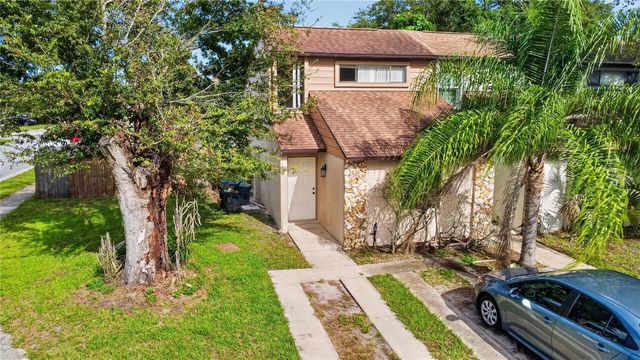 2747 GRAY FOX LANE, Orlando, FL 32826