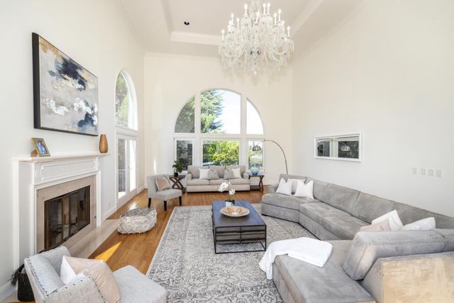 75 Eugenia Way, Hillsborough, CA 94010