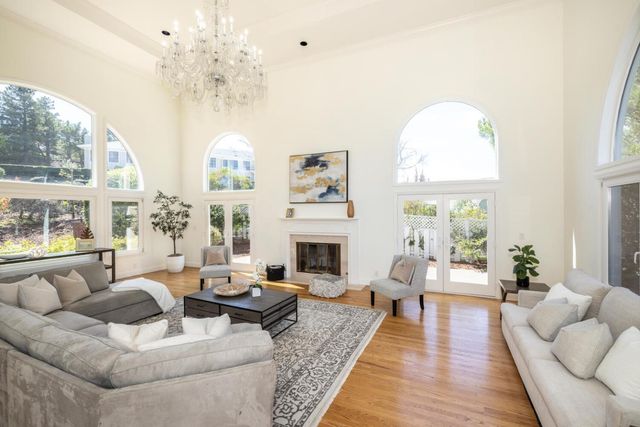 75 Eugenia Way, Hillsborough, CA 94010