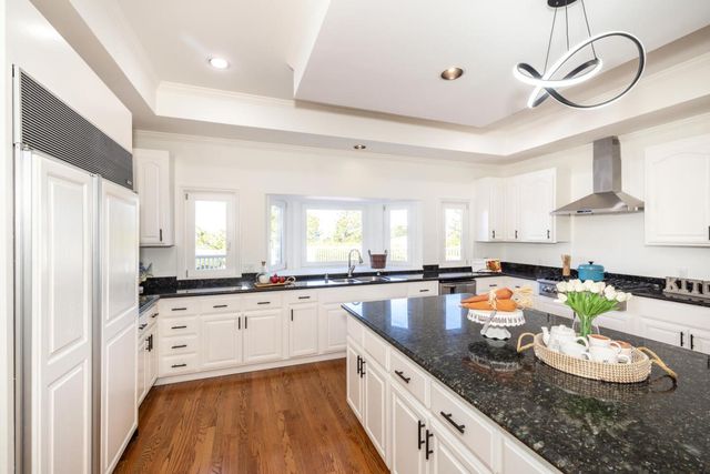 75 Eugenia Way, Hillsborough, CA 94010