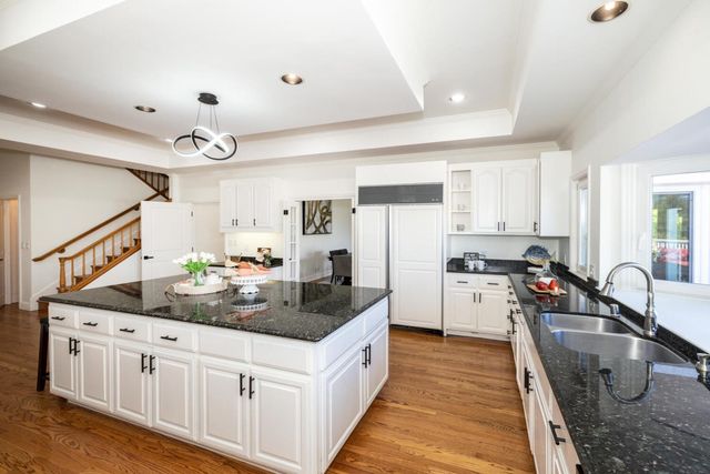 75 Eugenia Way, Hillsborough, CA 94010