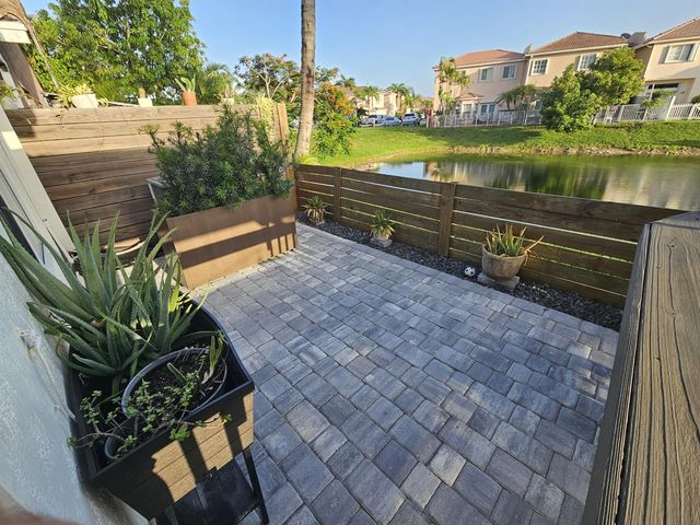 16218 SW 100th Terrace 16218, Miami, FL 33196
