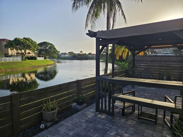 16218 SW 100th Terrace 16218, Miami, FL 33196