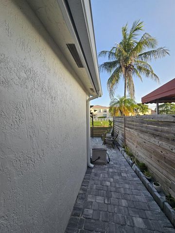 16218 SW 100th Terrace 16218, Miami, FL 33196