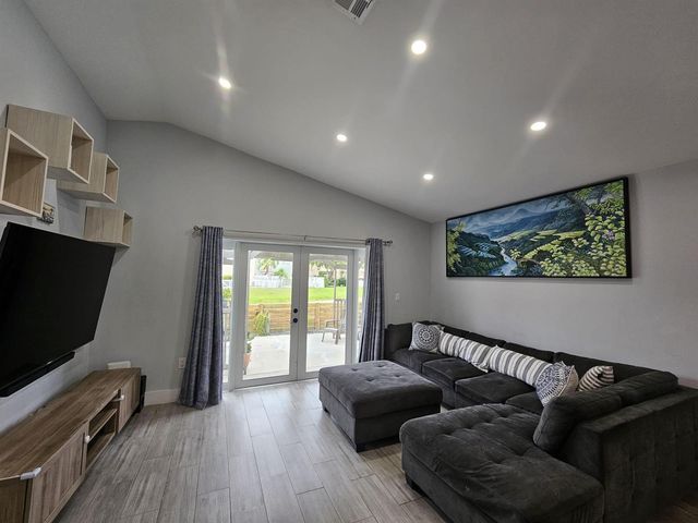 16218 SW 100th Terrace 16218, Miami, FL 33196