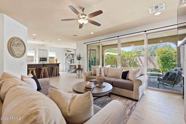 4408 E SAINT JOHN Road, Phoenix, AZ 85032