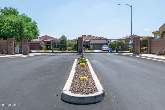 4408 E SAINT JOHN Road, Phoenix, AZ 85032