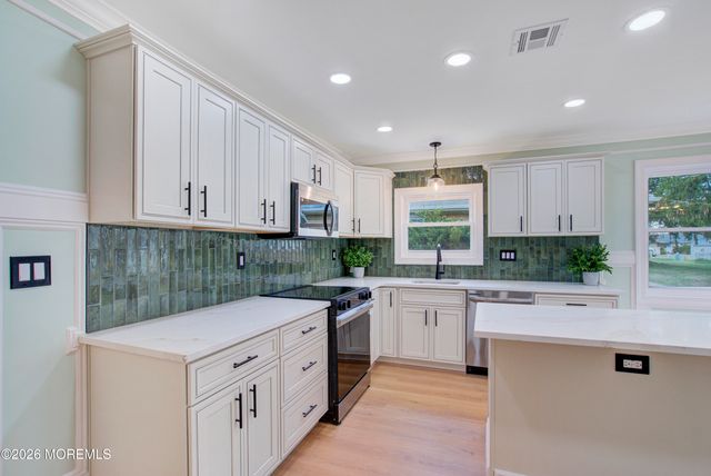 9 Port Royal Drive, Toms River, NJ 08757