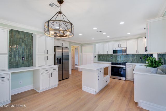 9 Port Royal Drive, Toms River, NJ 08757