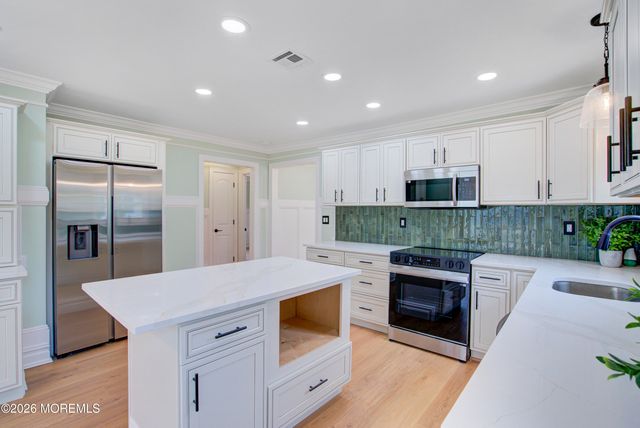 9 Port Royal Drive, Toms River, NJ 08757