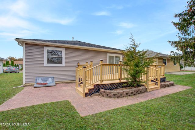 9 Port Royal Drive, Toms River, NJ 08757