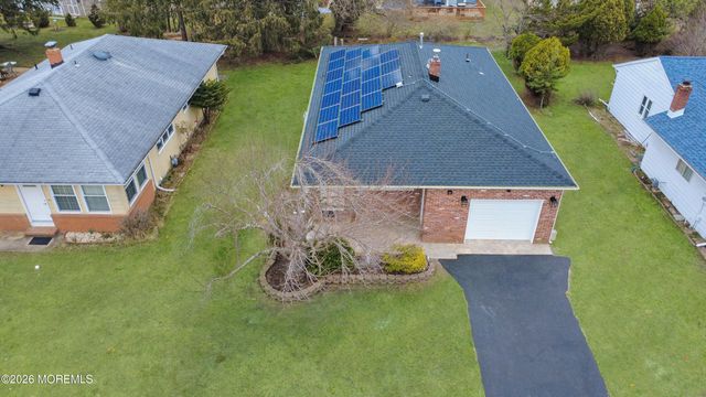 9 Port Royal Drive, Toms River, NJ 08757