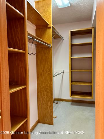 5091 Runnymede Drive, Holt, MI 48842