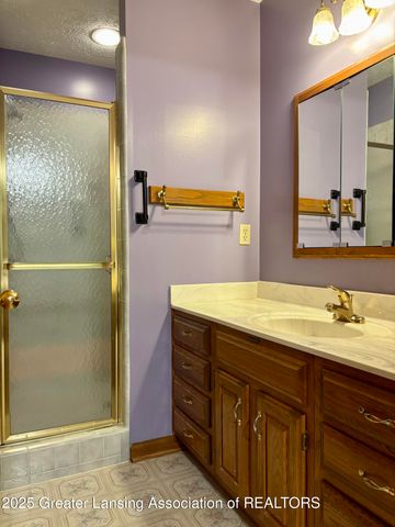 5091 Runnymede Drive, Holt, MI 48842