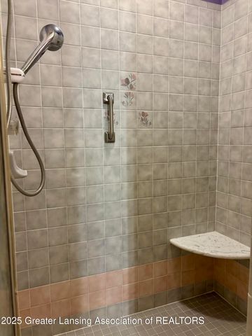 5091 Runnymede Drive, Holt, MI 48842