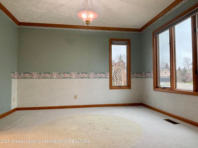 5091 Runnymede Drive, Holt, MI 48842