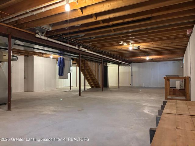 5091 Runnymede Drive, Holt, MI 48842