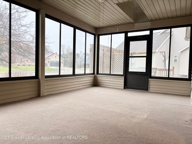 5091 Runnymede Drive, Holt, MI 48842